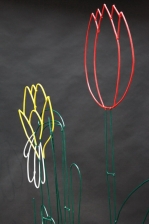 Farbige Blumen aus 5 mm Stahldraht