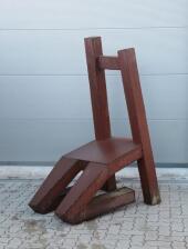 Knieender Living Chair