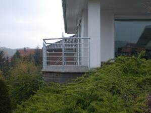 Balkon Geländer aus feuerverzinktem Stahl