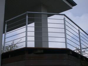 Balkon Geländer aus feuerverzinktem Stahl