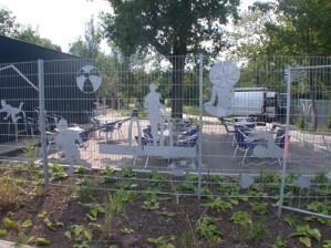 Neue Blechskulpturen für einen Gittermatten Zaun für das Stadtbad in Peine