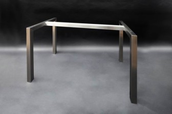 Tischgestell aus Edelstahl Vierkantrohr