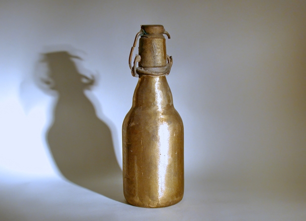 Bierflasche aus Bronze