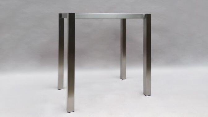 Tischgestell aus Edelstahl