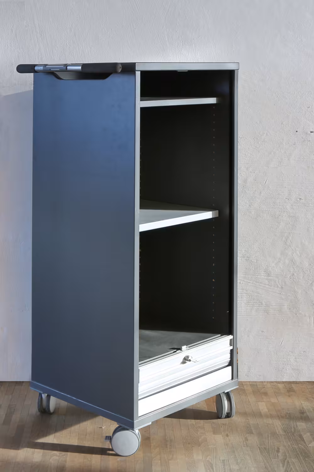 rollbarer Caddy C3 von Haworth, ungemein praktisch - Caddy Haworth C3
