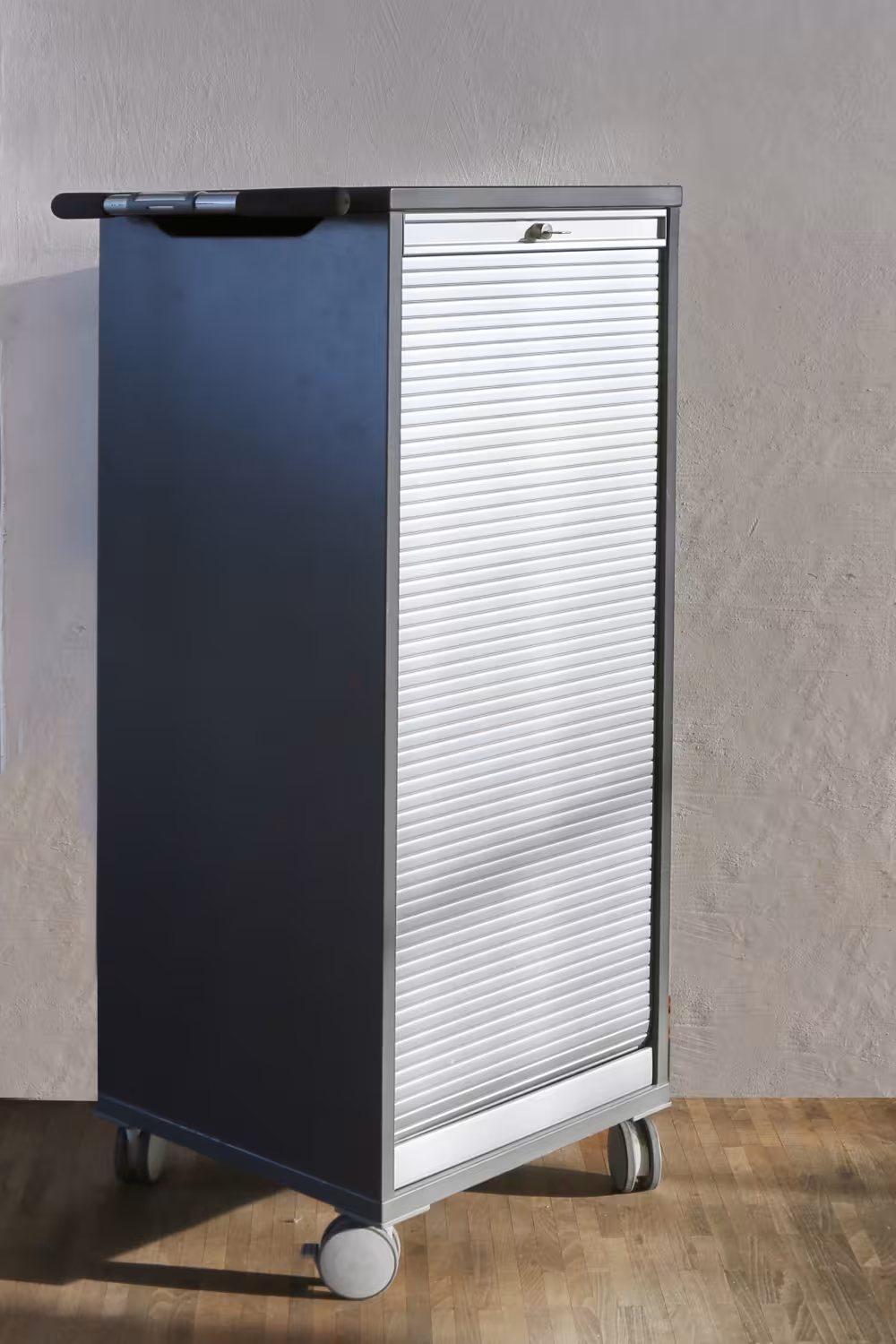 rollbarer Caddy C3 von Haworth, ungemein praktisch - Caddy Haworth C3