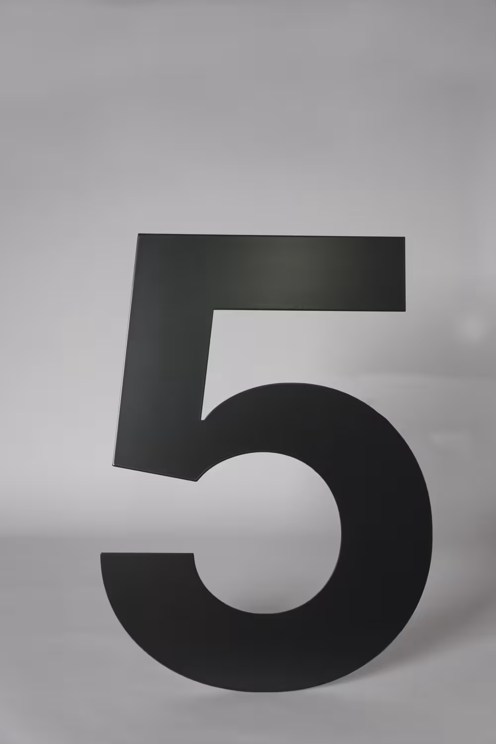 hinterleuchtete Edelstahl Hausnummer 5