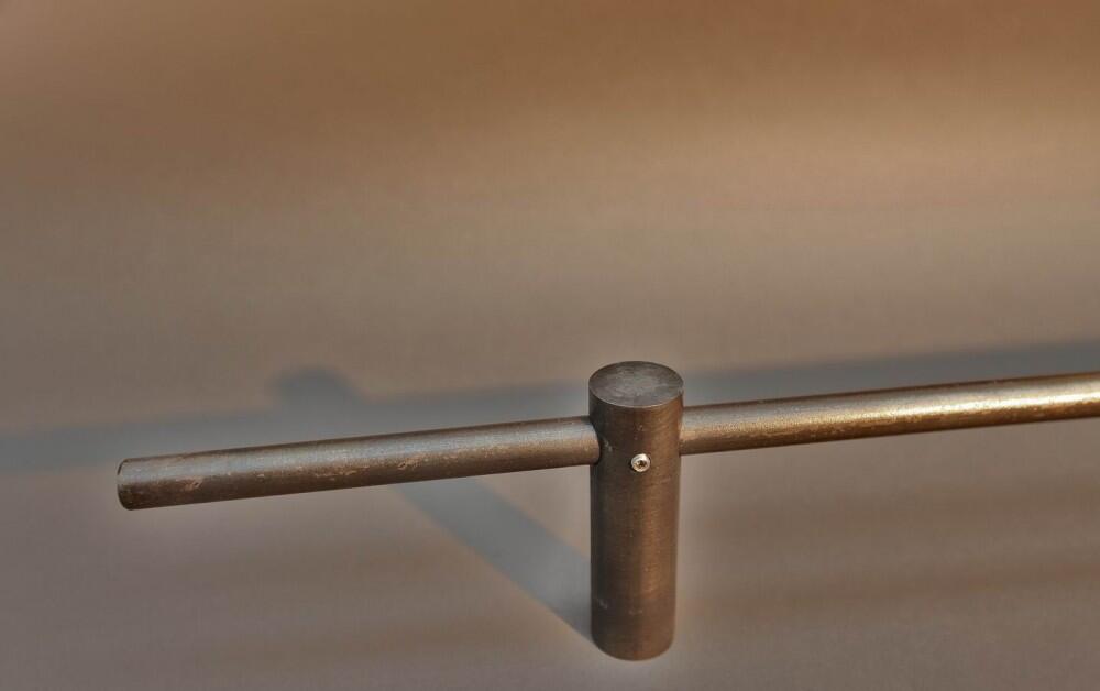 Halter für Gardinenstange aus D=16mm Rundstahl / Rohstahl, mit klarem Zaponlack lackiert