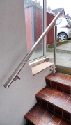 Treppengeländer aus Edelstahl für eine Kellertreppe
