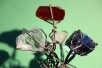 Blume aus Draht und Glas