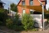 Carport mit Sonnensegel aus Precontraint-Tuch und Pfosten aus verzinktem Stahl