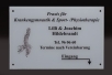 Werbeschild für eine Praxis
