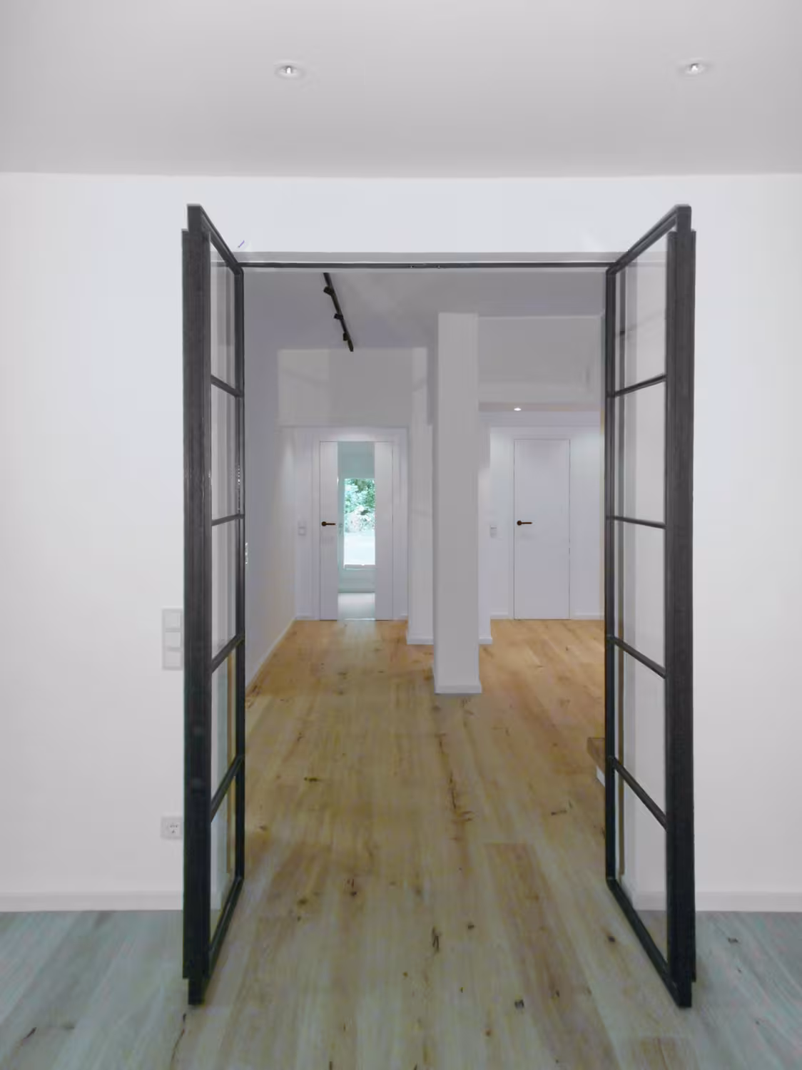 Doppel Pendeltür im Industrial Loft Look - Loft Doppeltür mit Pivot Beschlag