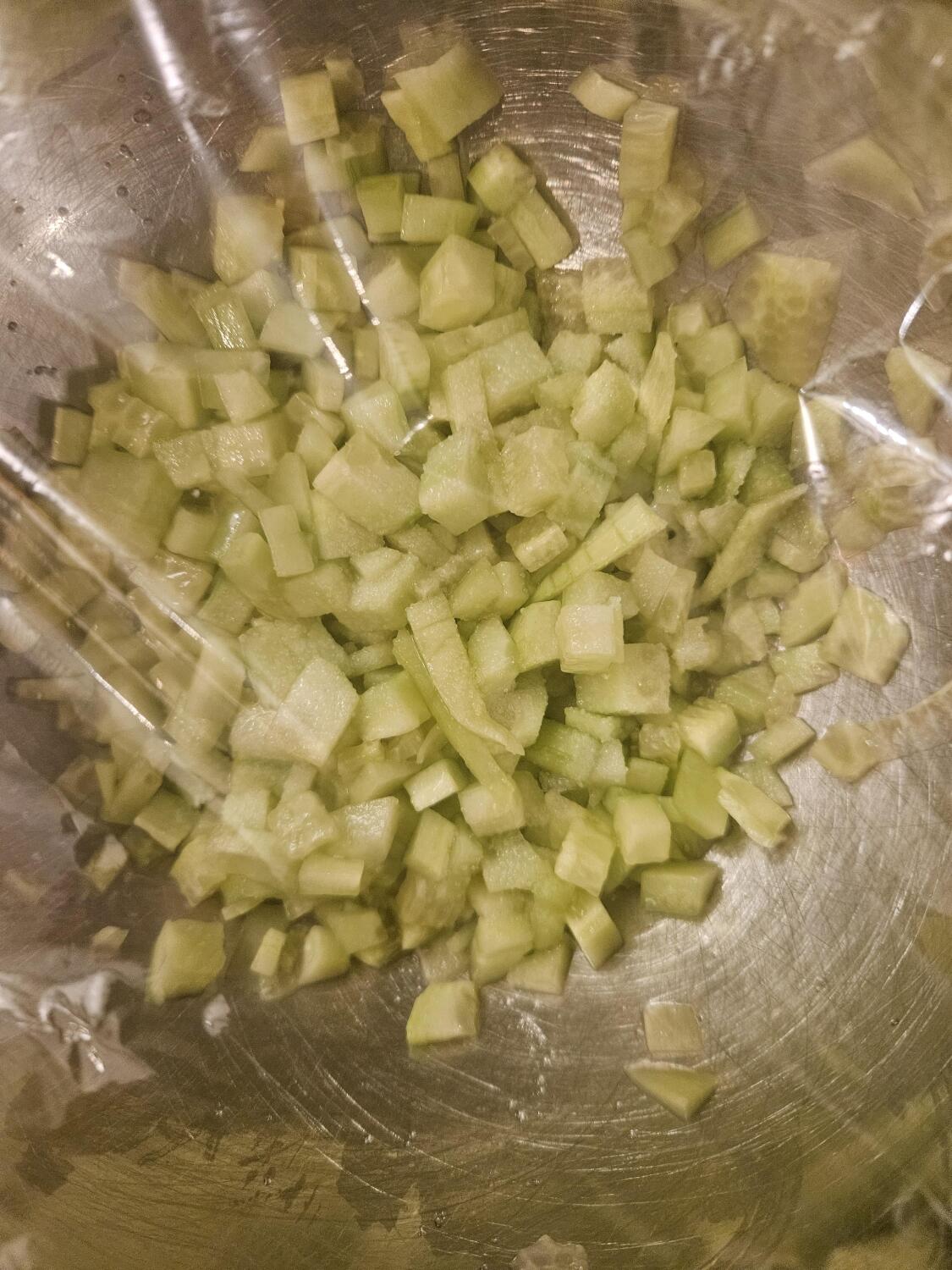 Gurkengelee mit Räucherlachs & Feigensenfcreme