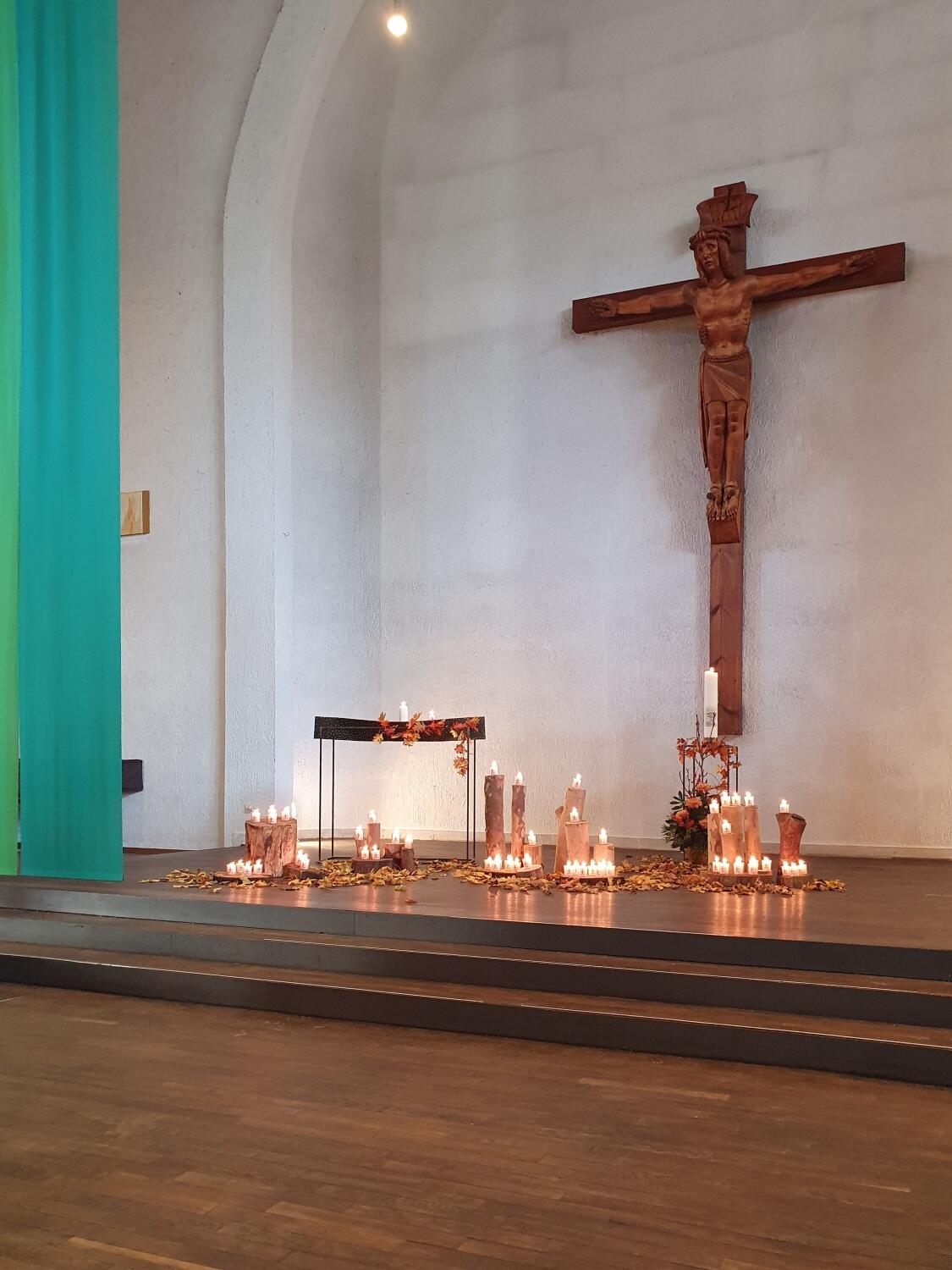 Einweihung Osterleuchter und Opfer Leuchter