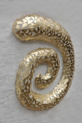 Spirale aus Stahl mit Schlagmetall vergoldet