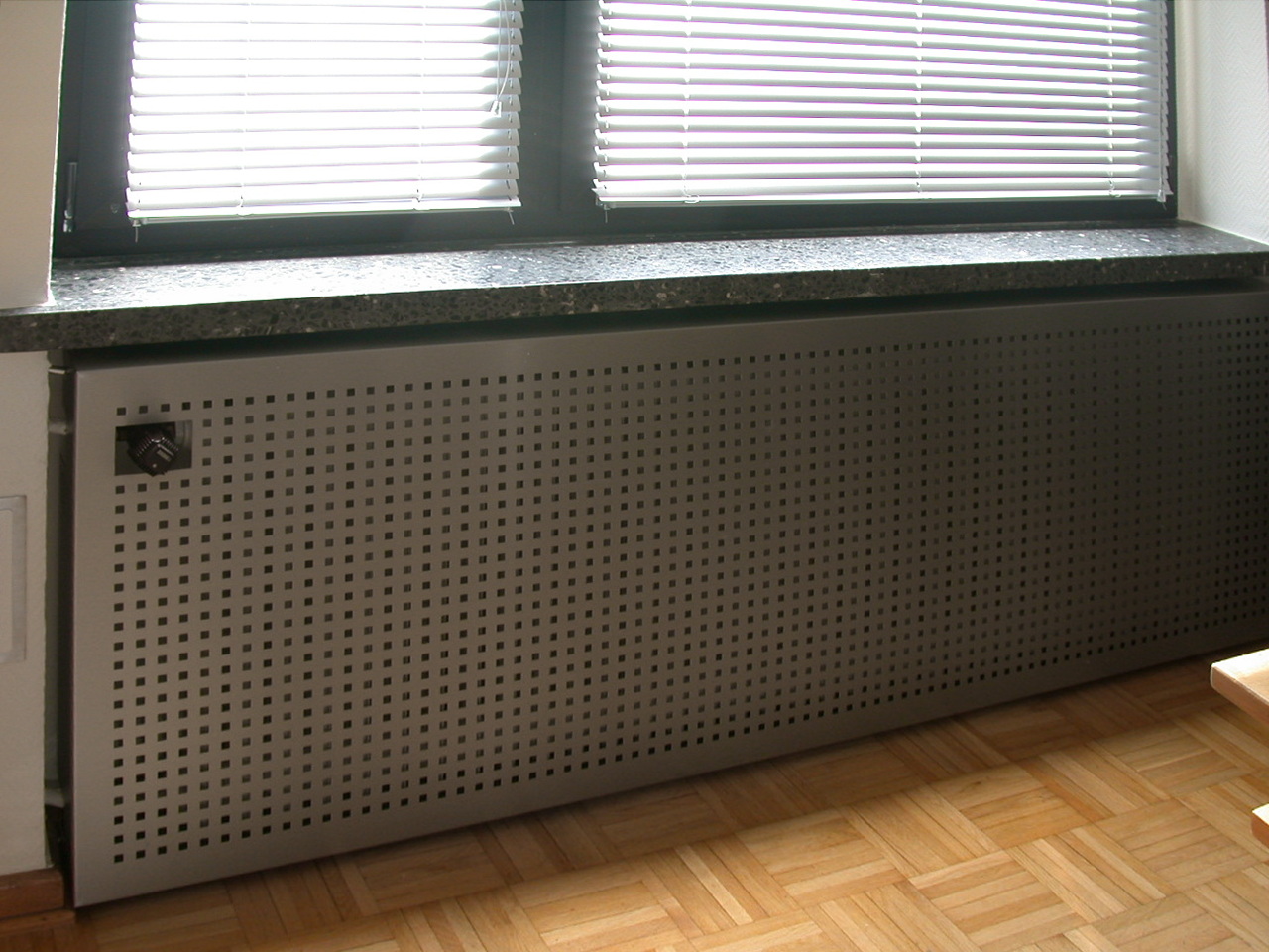 Heizkörperverkleidung aus Edelstahl