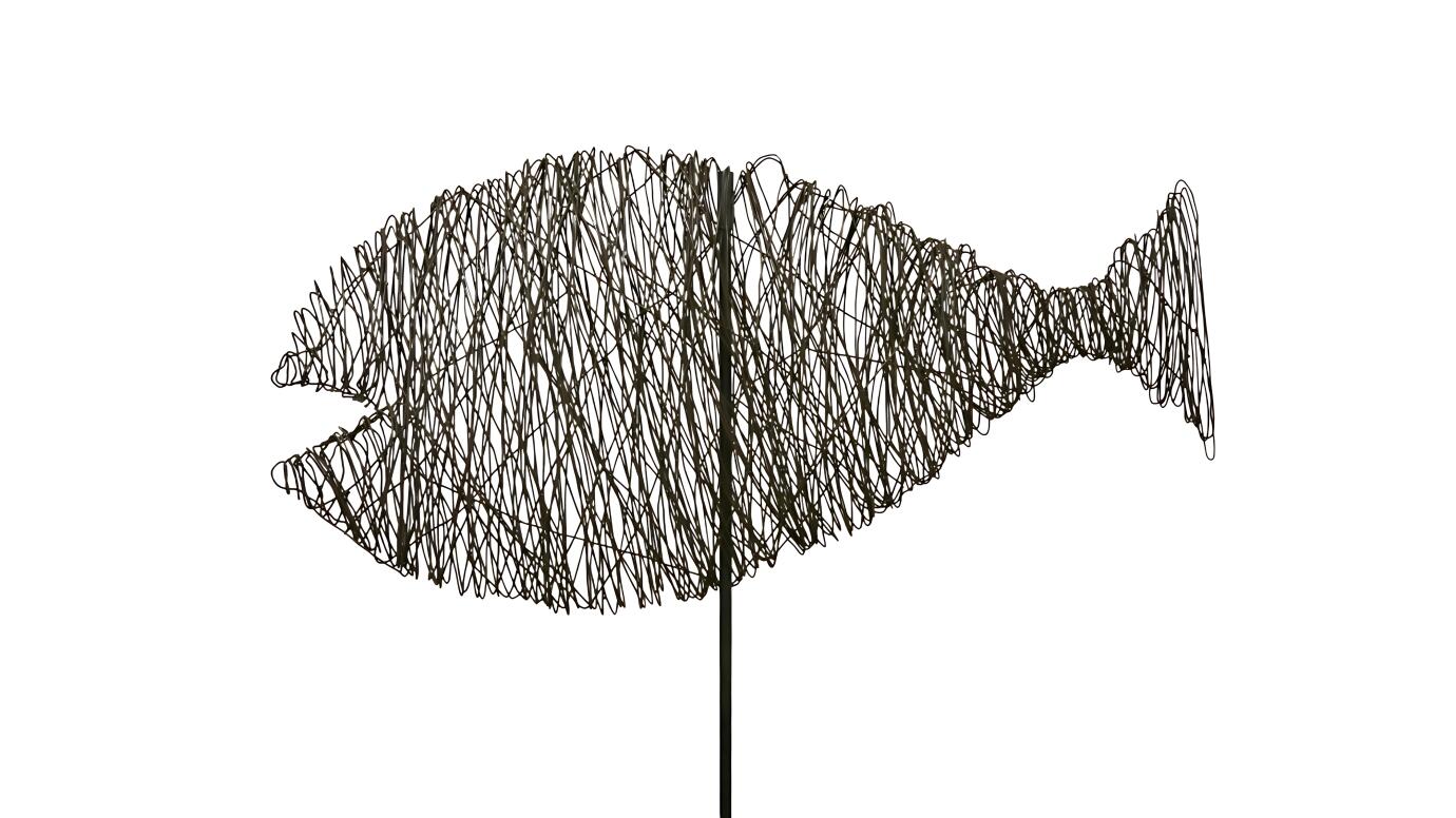 drehbarer, großer Fisch aus 2 mm Draht - drehbare Fisch Skulptur