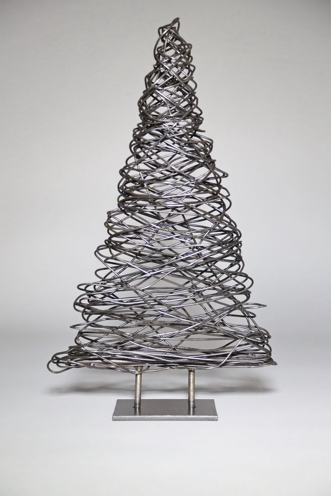 kleiner Tannenbaum aus 2mm Eisen Draht bei Peter Schmitz
