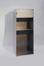 Stahlregal mit Rückwand