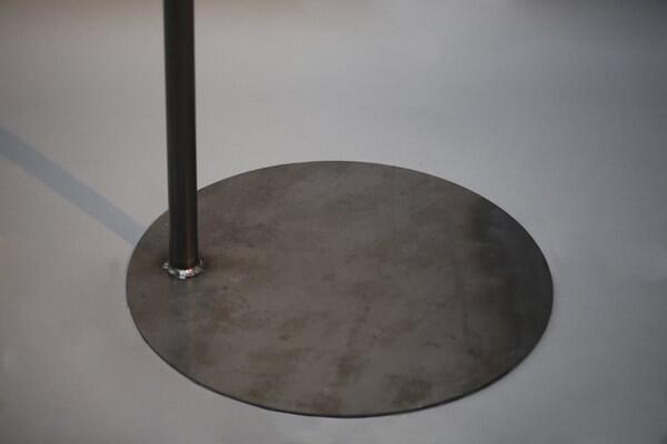 geflammte Baumstamm Garderobe