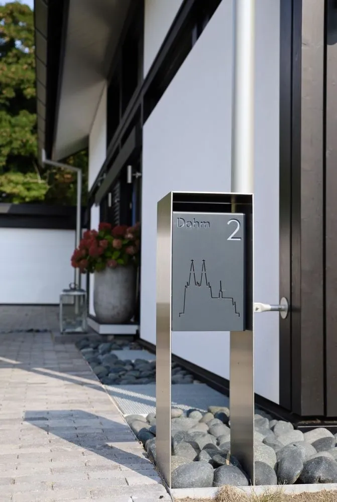K&ouml;lner Briefkasten aus Edelstahl