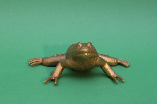 Frosch, massiv aus Bronze gegossen