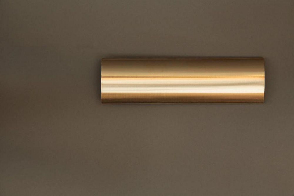 Handlauf Muster aus Bronze, geschliffen
