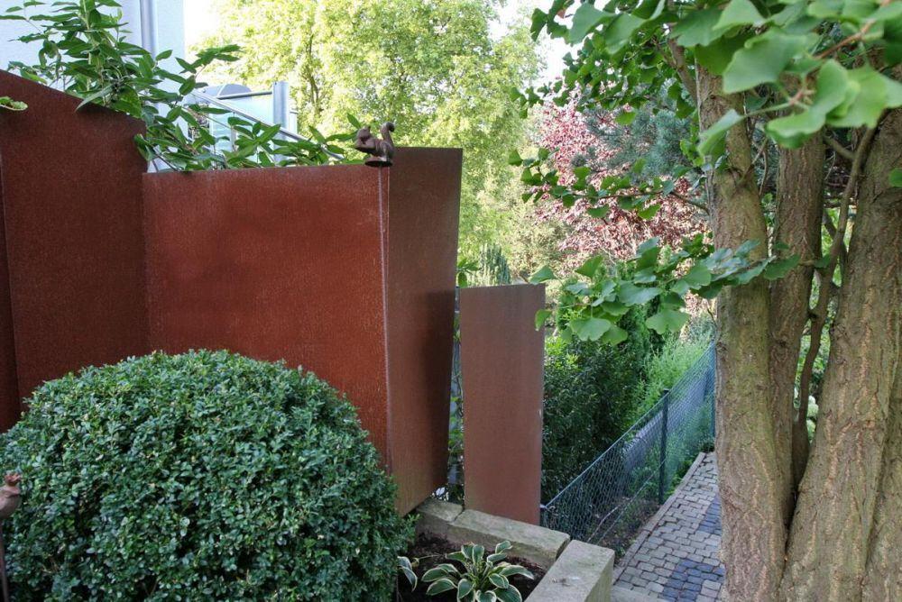 Sichtschutz Wand aus 3mm aus Rost Stahl