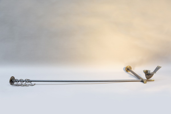 Garderobe Fly aus Zunderstahl