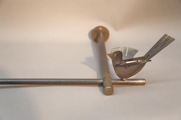 Garderobe Fly aus Zunderstahl