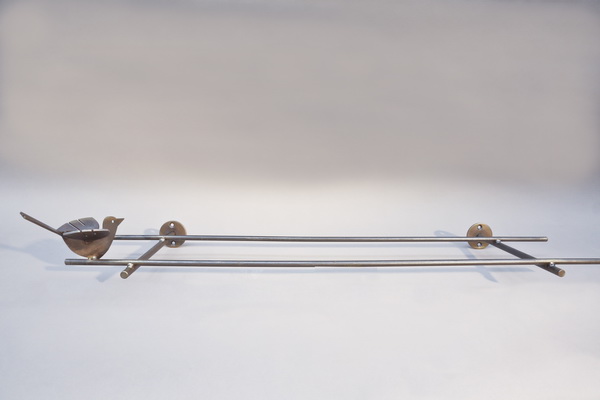 Garderobe Fly aus Zunderstahl