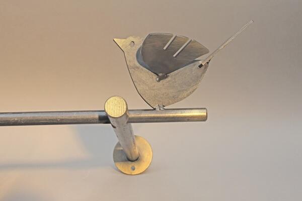 Garderobe Fly aus Zunderstahl