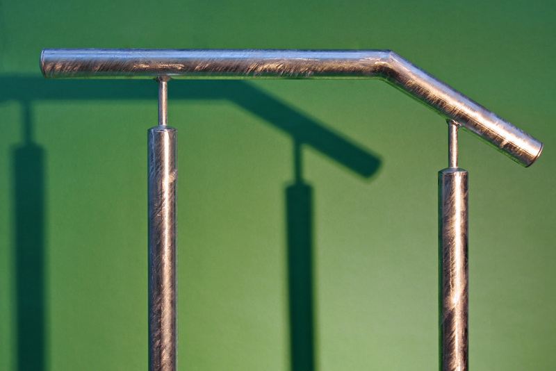 Treppengeländer Handlauf Industriedesign  Stahlrohr galvanisch verzinkt 