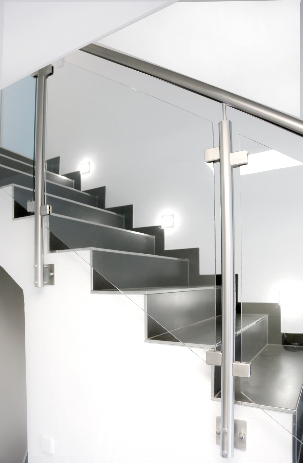 Treppengeländer Handlauf Industriedesign  Stahlrohr für Innen/Außenbereich 
