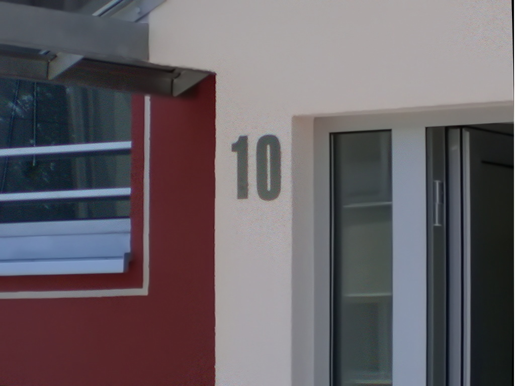 Hausnummer 10 aus Edelstahl