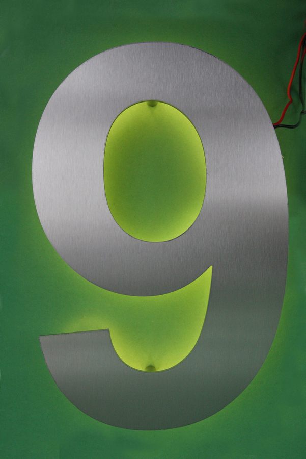LED Hausnummer "9" hinterleuchtet