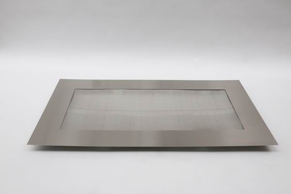 Kellerschacht Abdeckung aus Edelstahl mit einer Edelstahl Gaze