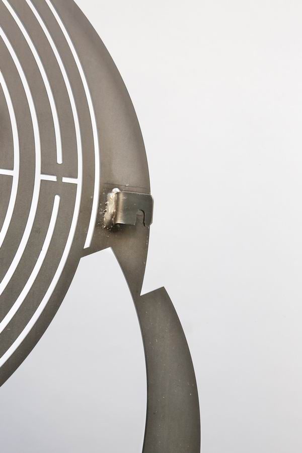 Magnetpinnwand mit Labyrinthmotiv nach einem Entwurf unserer Kundin