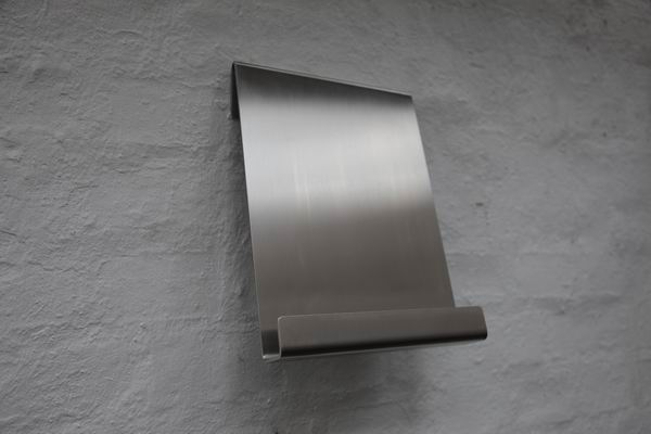 Prospekthalter aus 2 mm Edelstahl Blech