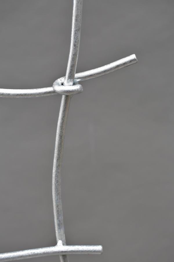 Besonderes Highlight der Rankgitter sind die vereinzelten, geschmiedeten  