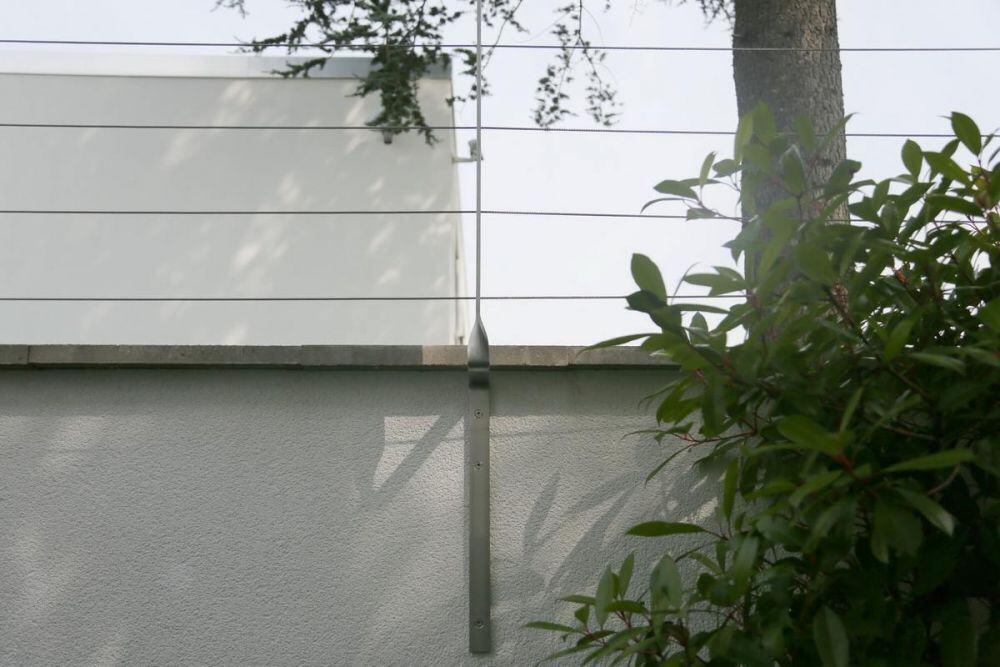 Rankhilfe aus Edelstahl Flachmaterial und Edelstahl Seil