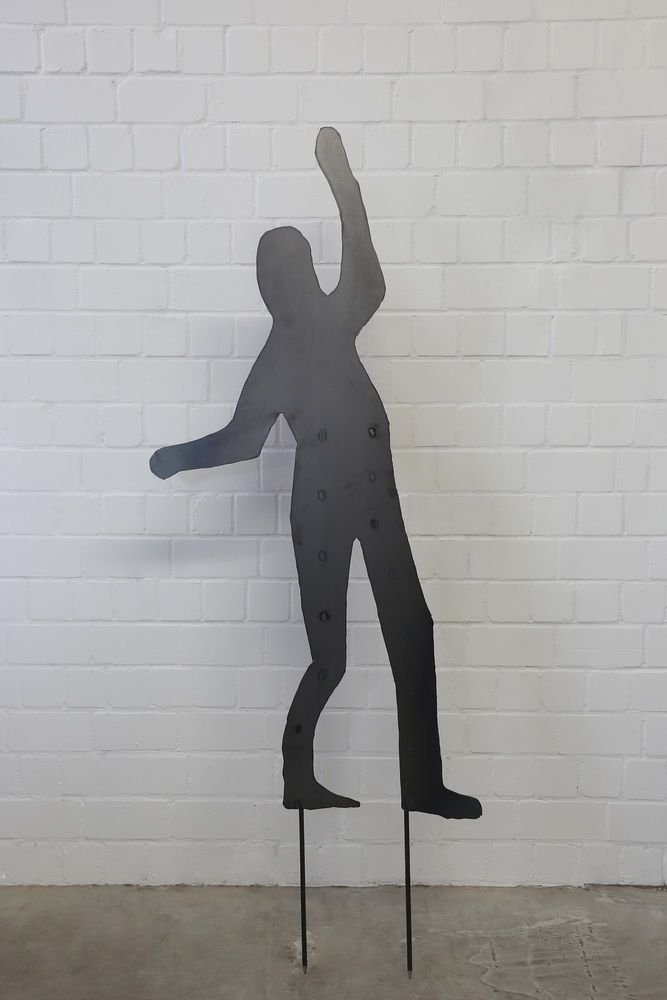 Skulptur mit Schattenblech