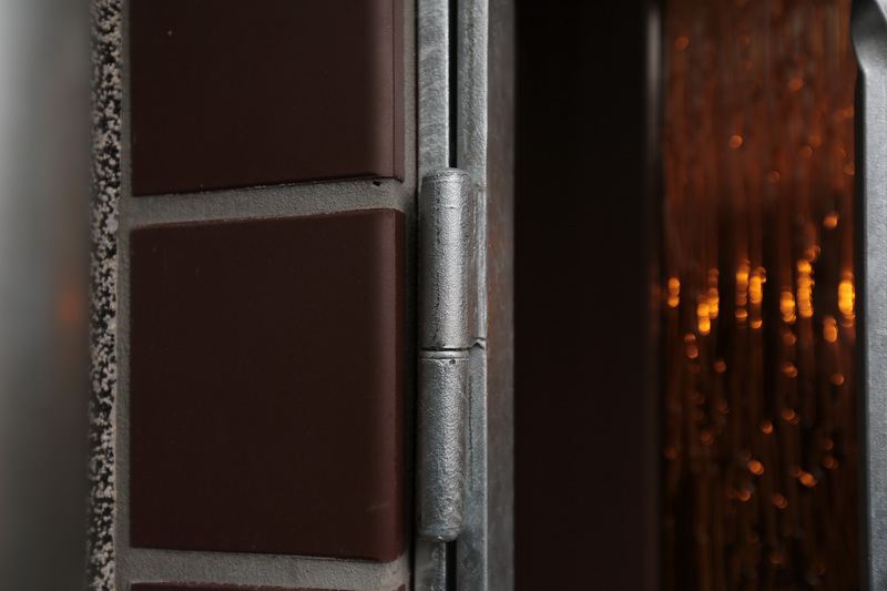 Sicherheitst&uuml;r aus Stahl, feuerverzinkt mit Schmuckornamenten