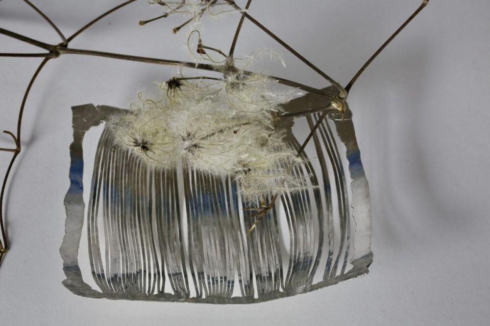 flache Silberschale geschmiedet