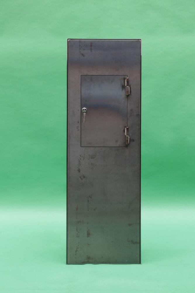 Freistehender Briefkasten aus CorTen Stahl mit Beleuchtung