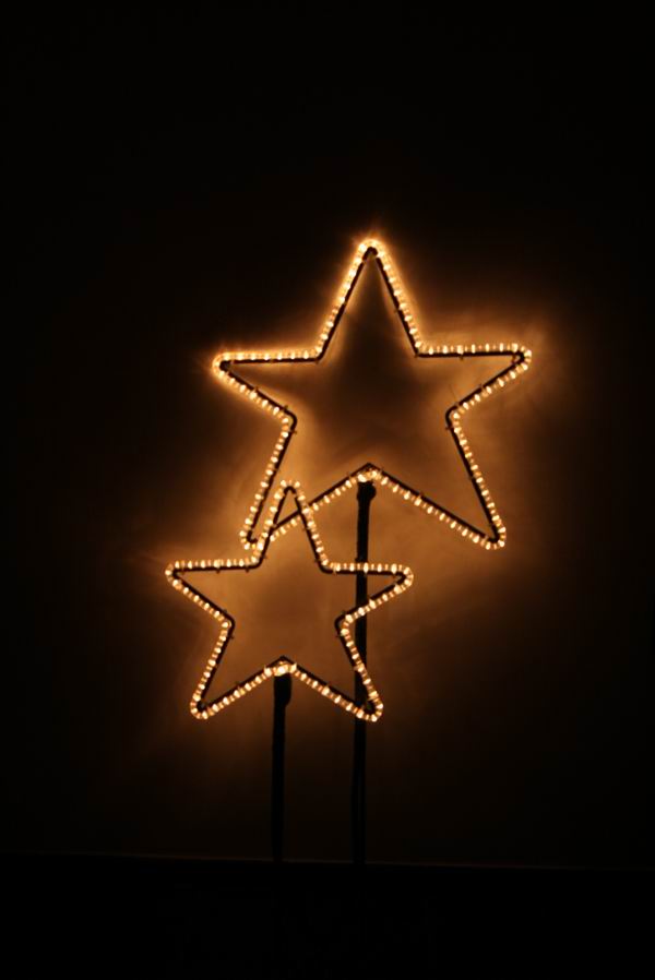Leuchtende Sterne aus Rundeisen, Preis pro Stück - leuchtender Stern