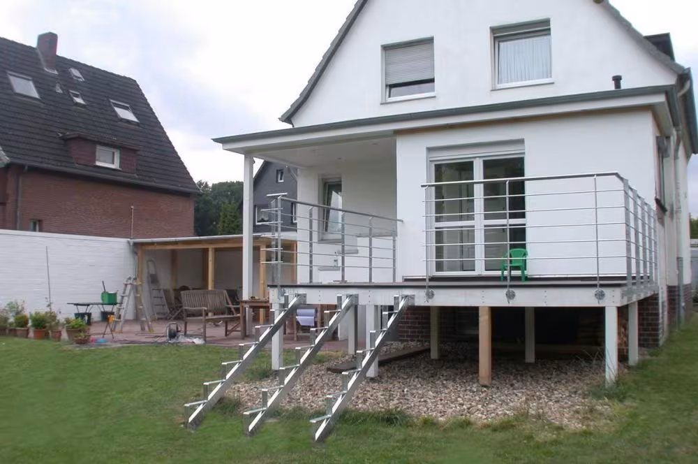 Terrassengel&auml;nder aus verzinktem Stahl mit Edelstahlhandlauf