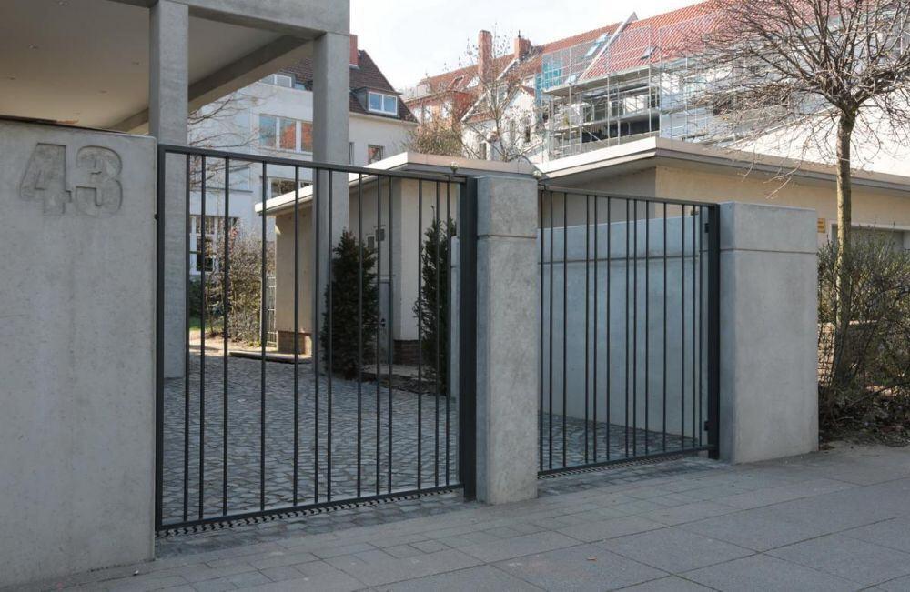 2 Gartenpforten im Stil der 30er Jahre