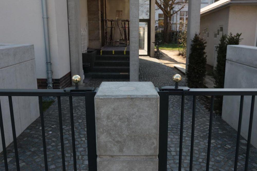 2 Gartenpforten im Stil der 30er Jahre